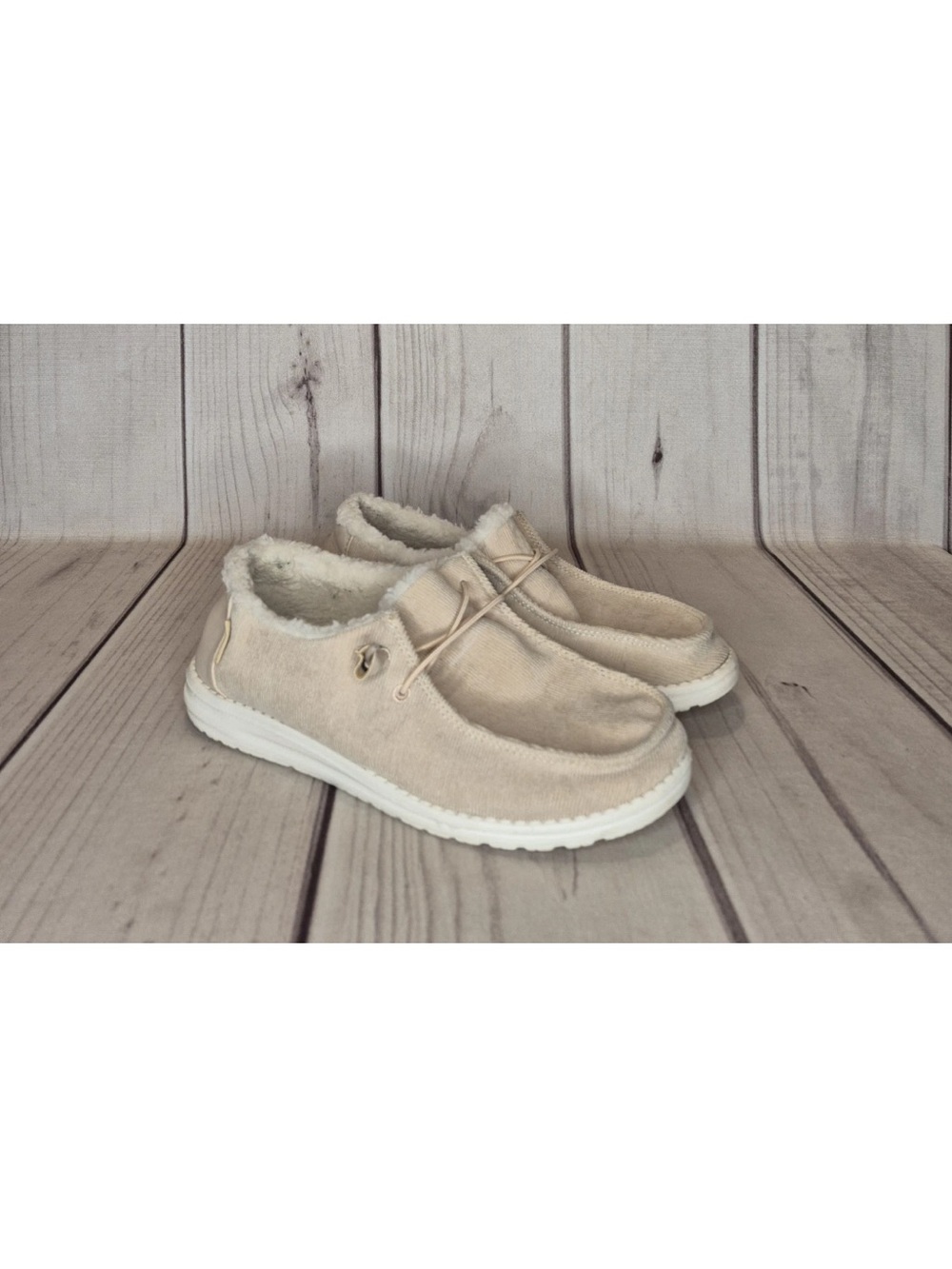 Hey Dude Women's Size 9 Wendy Corduroy Cream Faux Fur Lined Comfort Shoes